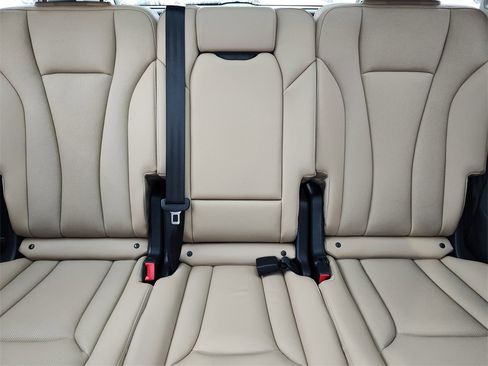 Used 2023 Audi Q7 3.0T Prestige image 41