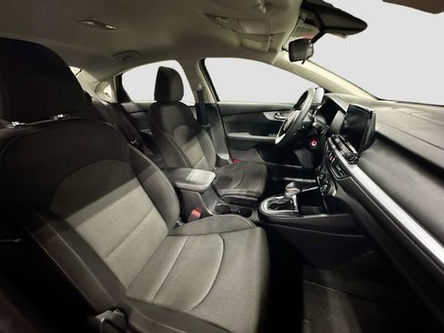 Used 2024 Kia Forte LXS image 26