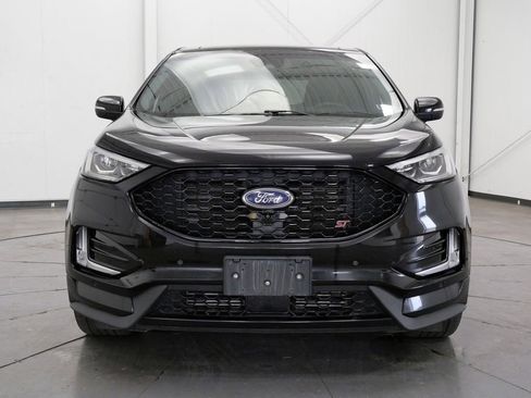 Used 2019 Ford Edge ST w/ Equipment Group 401A AWD/4WD image 2