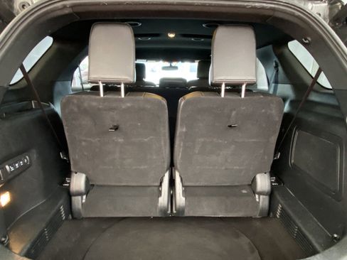 Used 2018 Ford Explorer Sport image 16