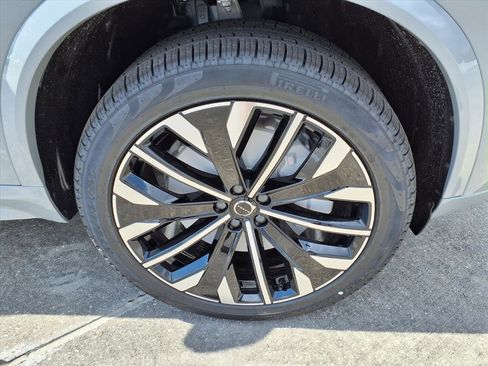 New 2026 Volvo XC90 T8 Ultra w/ Lounge Package AWD/4WD image 9