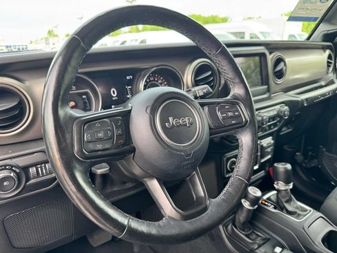 Used 2021 Jeep Wrangler Unlimited Sport AWD/4WD image 25