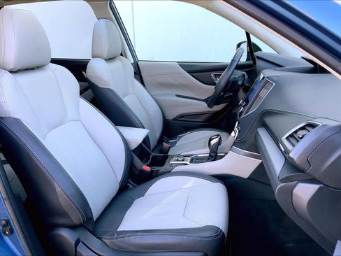 Used 2019 Subaru Forester Limited image 8