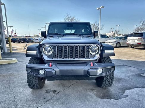 Used 2025 Jeep Wrangler Unlimited Rubicon image 7