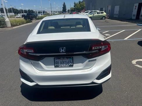 Used 2019 Honda Clarity Plug-In Hybrid image 8