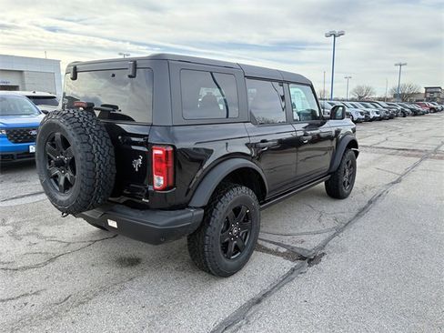 New 2025 Ford Bronco Big Bend w/ Black Diamond Package image 4