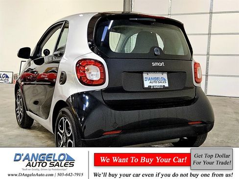 Used 2016 smart fortwo Prime image 6