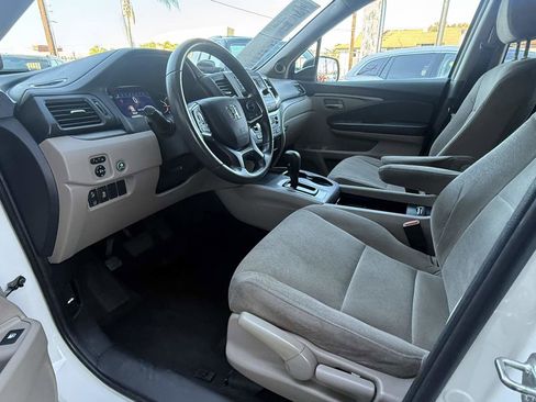 Used 2019 Honda Pilot LX image 29