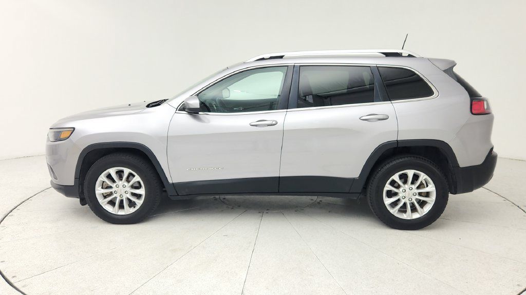 Used 2019 Jeep Cherokee Latitude w/ Popular Appearance Group FWD image 4