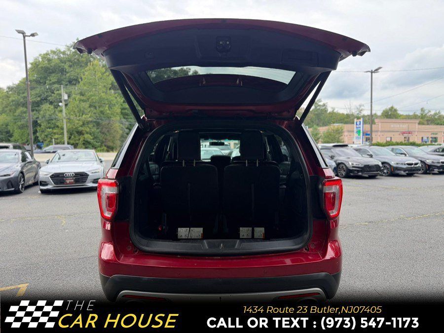Used 2016 Ford Explorer XLT w/ Equipment Group 202A AWD/4WD image 20