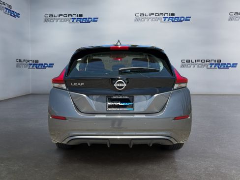 Used 2025 Nissan Leaf S FWD image 6