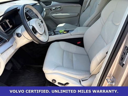 Certified 2025 Volvo XC90 B5 Core w/ Protection Package Premier AWD/4WD image 27