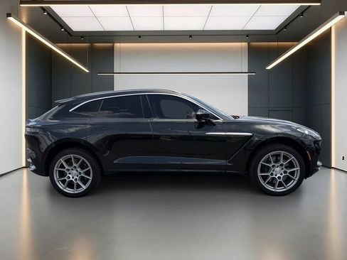 Used 2021 Aston Martin DBX AWD/4WD image 7