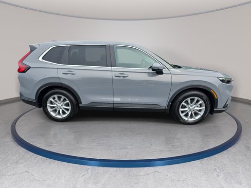 Used 2025 Honda CR-V EX image 4