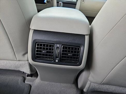 Used 2012 Toyota Camry XLE FWD image 15