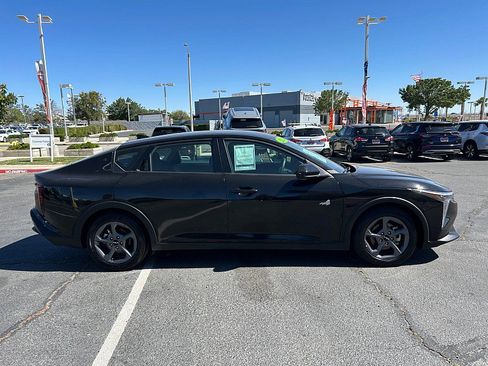 Used 2025 Kia K4 FWD image 8