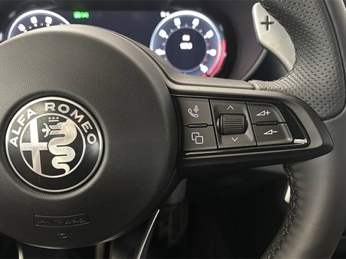 New 2025 Alfa Romeo Giulia Base w/ Driving Assist Package image 15