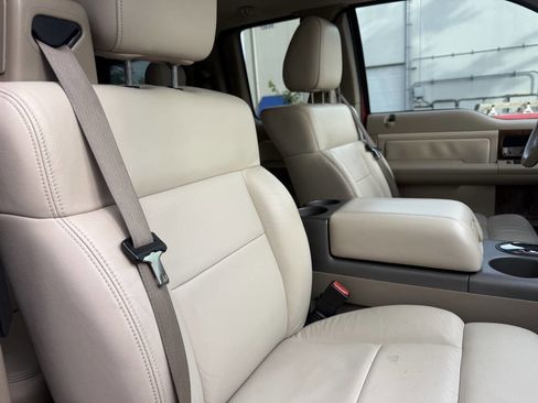 Used 2004 Ford F150 Lariat RWD image 10