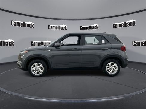 New 2026 Hyundai Venue SE image 4