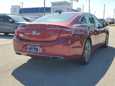 Used 2018 Buick LaCrosse Essence image 6