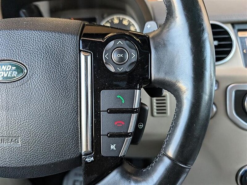 Used 2016 Land Rover LR4 HSE AWD/4WD image 22