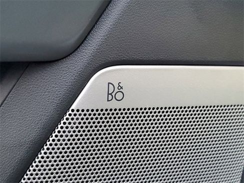 Certified 2023 Ford F150 Lariat w/ Equipment Group 502A High image 12