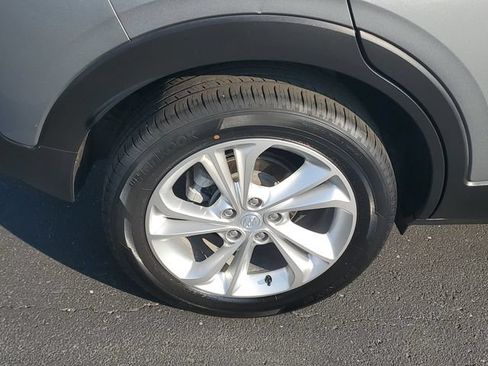Used 2023 Buick Encore GX Preferred w/ Cold Weather Comfort Package FWD image 5