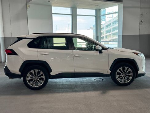 Used 2020 Toyota RAV4 XLE Premium AWD/4WD image 11