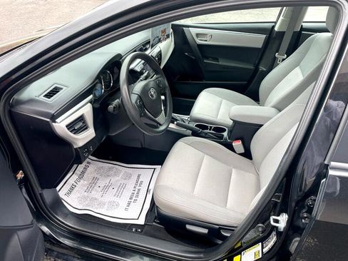 Used 2014 Toyota Corolla LE image 21
