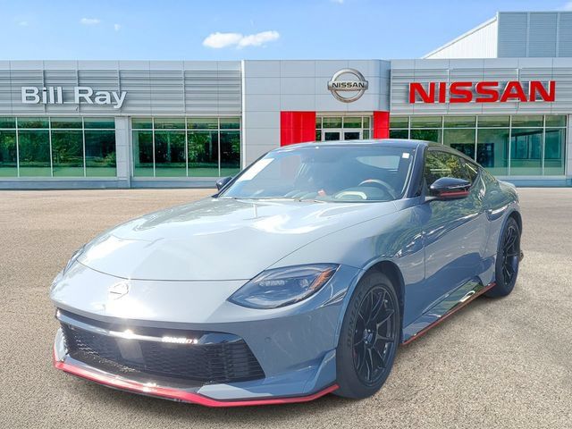 Certified 2024 Nissan Z Performance w/ Floor Mat Package RWD image 2