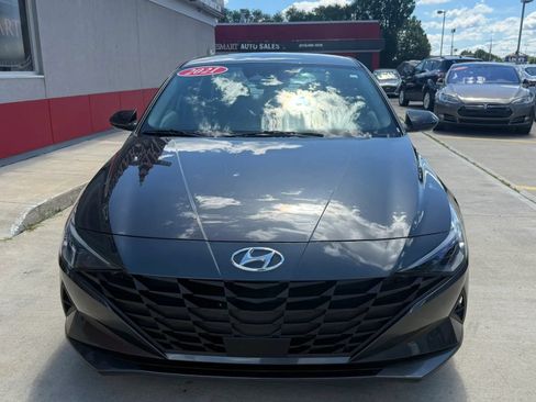 Used 2021 Hyundai Elantra SEL w/ Convenience Package FWD image 6