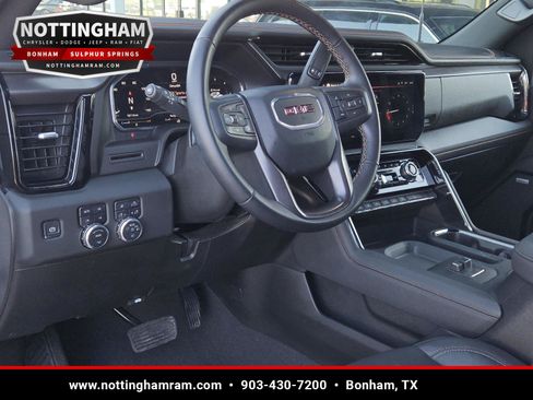 Used 2025 GMC Sierra 2500 AT4 AWD/4WD image 25