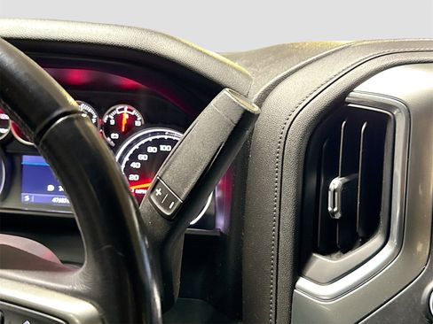 Used 2021 Chevrolet Silverado 1500 LT Trail Boss w/ Bed Protection Package image 17