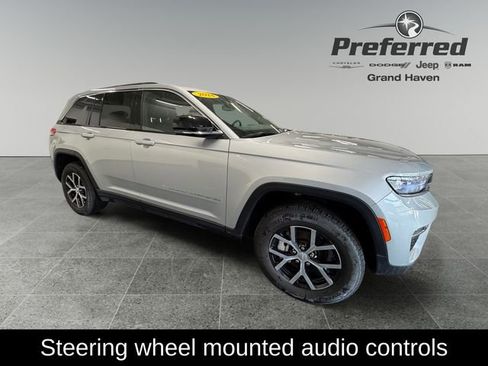 Used 2024 Jeep Grand Cherokee Limited w/ Trailer Tow Package image 9