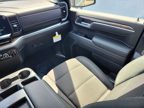 Used 2026 Chevrolet Silverado 1500 LT AWD/4WD image 13