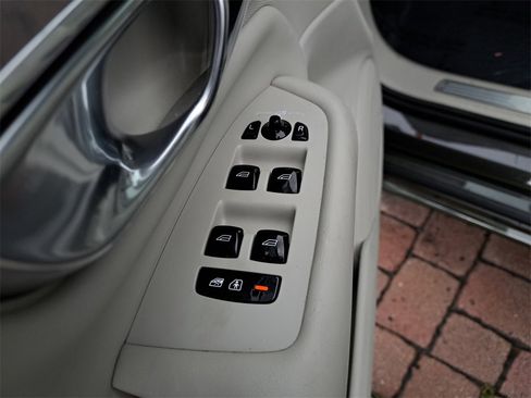 Used 2022 Volvo XC90 T6 Inscription w/ Advanced Package image 20