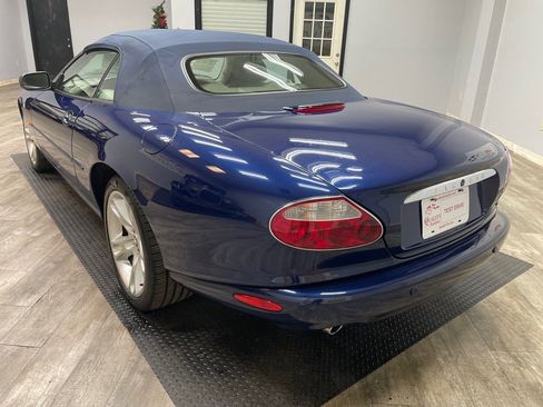 Used 2003 Jaguar XK8 Convertible image 16