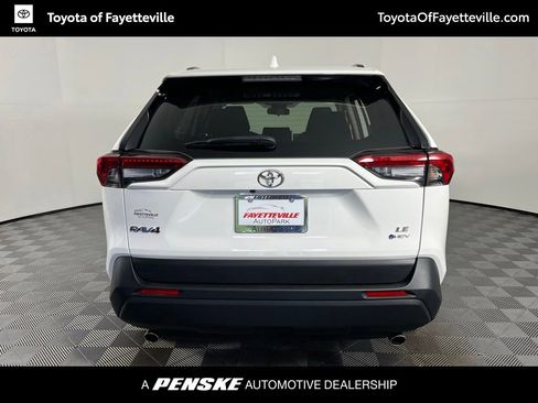 Certified 2025 Toyota RAV4 LE AWD/4WD image 10