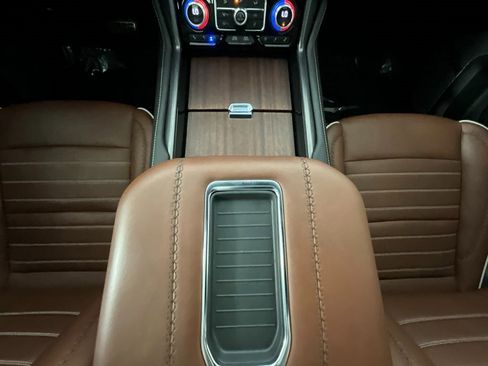 Used 2023 GMC Yukon Denali Ultimate image 14