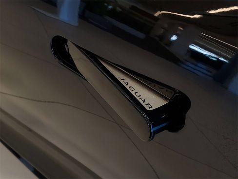 New 2024 Jaguar F-TYPE R image 8