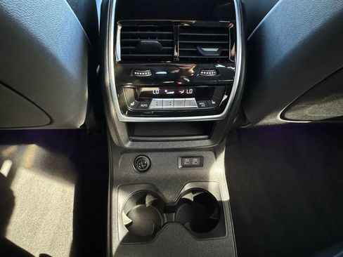 Used 2019 BMW X7 xDrive50i w/ M Sport Package image 28