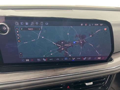 New 2025 Chevrolet Suburban Premier image 13