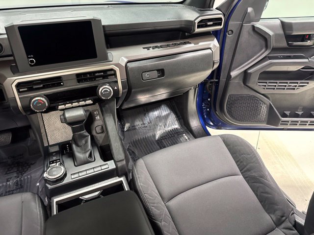 Used 2024 Toyota Tacoma SR5 AWD/4WD image 22