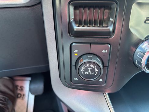 Used 2025 Ford F150 Lariat w/ Equipment Group 502A High image 23