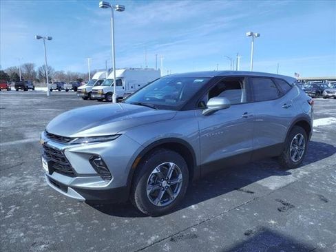 New 2025 Chevrolet Blazer LT image 7