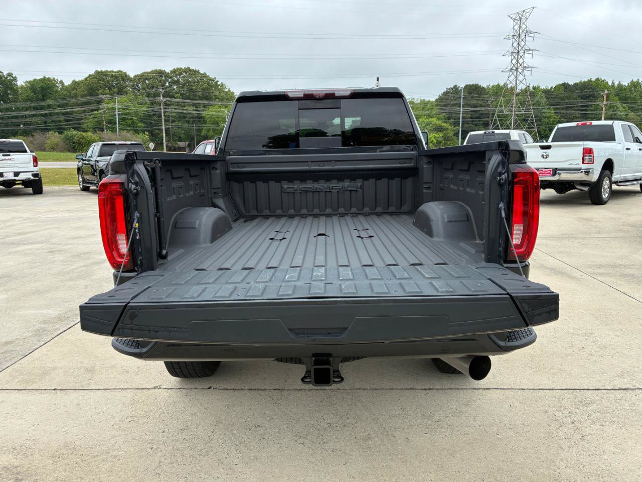 Used 2020 GMC Sierra 2500 Denali w/ Denali Ultimate Package AWD/4WD image 31