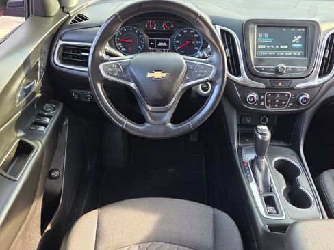 Used 2018 Chevrolet Equinox LT image 7