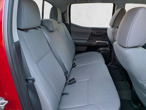 Used 2019 Toyota Tacoma SR5 image 17