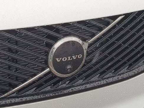 New 2026 Volvo XC90 B6 Ultra w/ Protection Package Premier AWD/4WD image 11