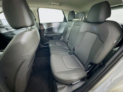 Used 2025 Kia Sportage LX image 25